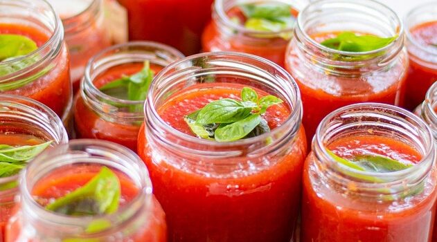 Purée de tomates crues maison : goût et santé en quelques étapes